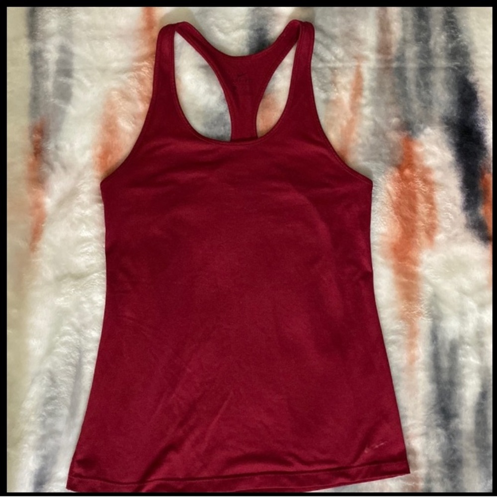 NIKE Sri-fit razor back size S